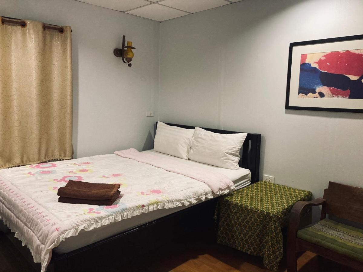 Noom Guesthouse Lop Buri Εξωτερικό φωτογραφία