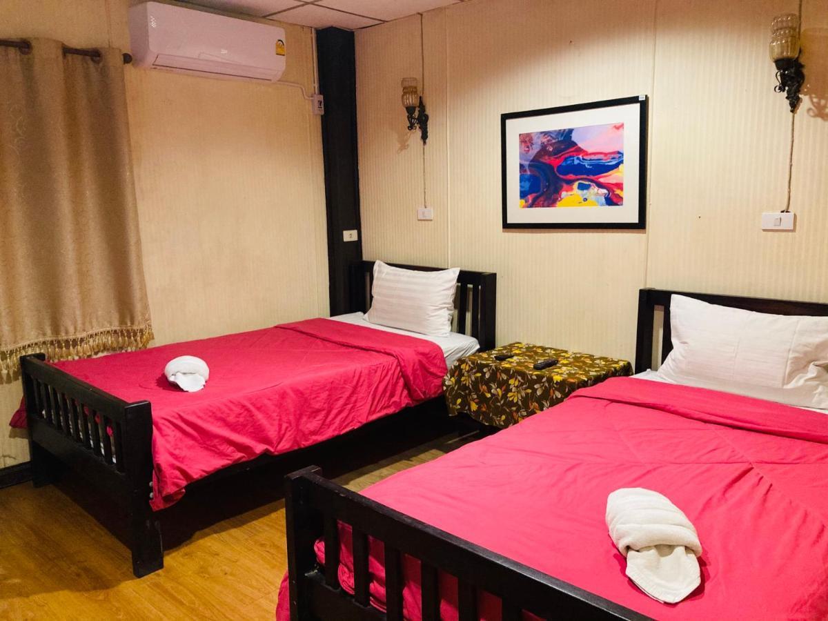 Noom Guesthouse Lop Buri Εξωτερικό φωτογραφία