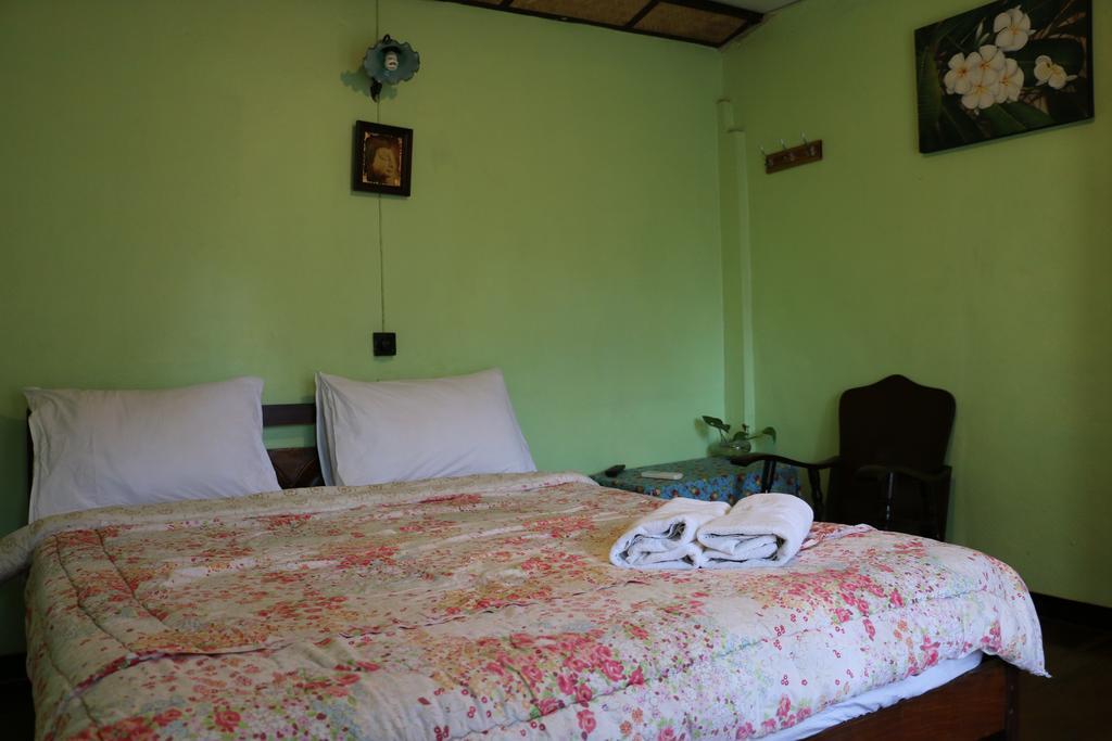 Noom Guesthouse Lop Buri Εξωτερικό φωτογραφία