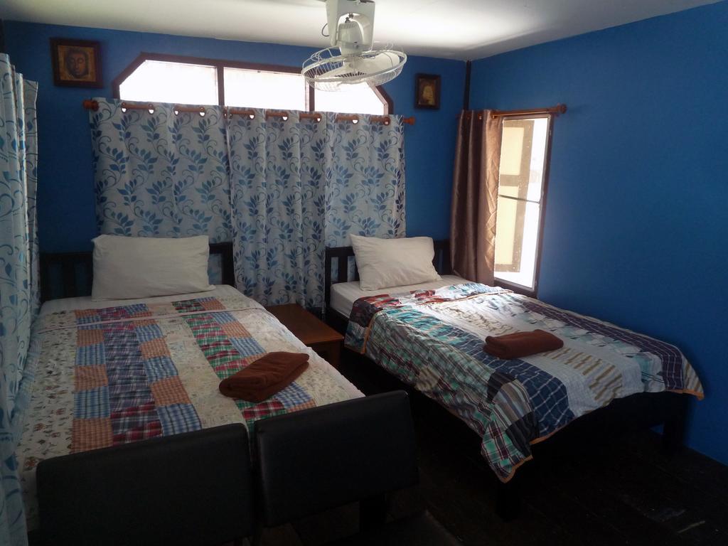 Noom Guesthouse Lop Buri Εξωτερικό φωτογραφία