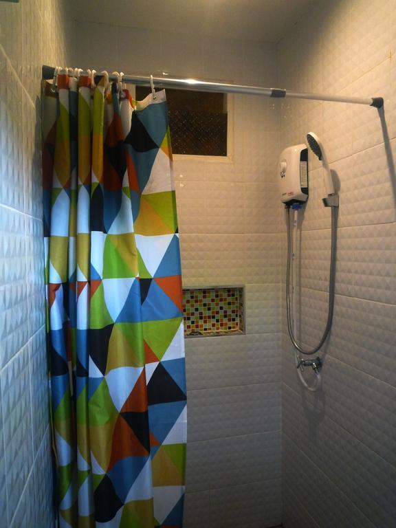 Noom Guesthouse Lop Buri Εξωτερικό φωτογραφία